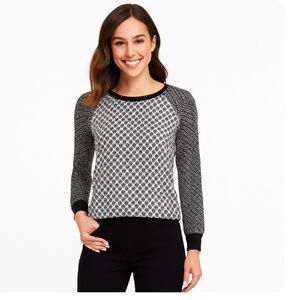 Anne Taylor LOFT Petite Black White Geometric Long Sleeve Top Size XSP